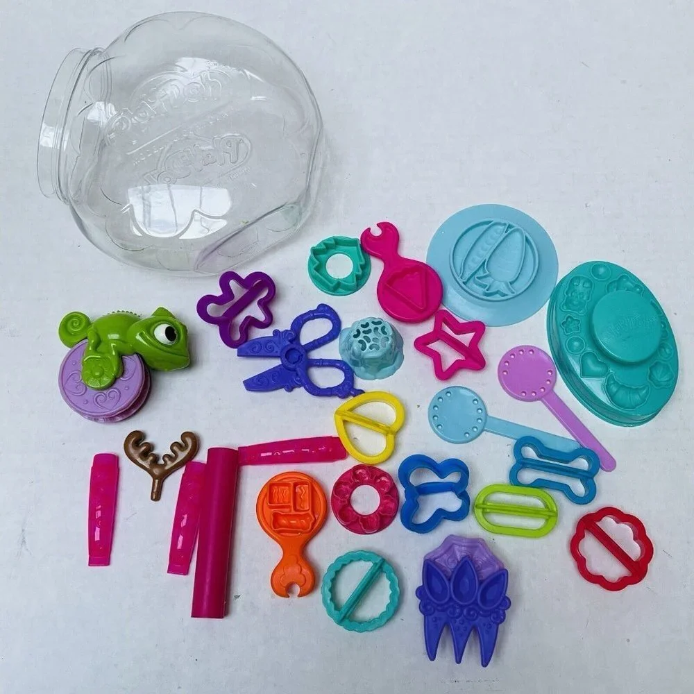 Play Doh Dough Accessories in PlayDoh Container with‎ Lid 24 pieces Kids Toy
